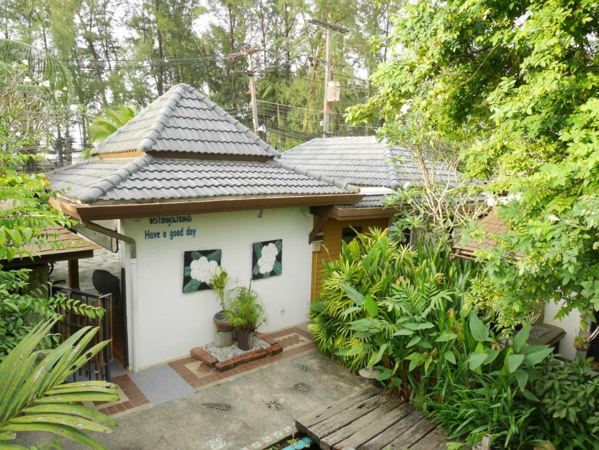 Bangtao Beach Chalet Resort Pantai Bang Tao Bagian luar foto